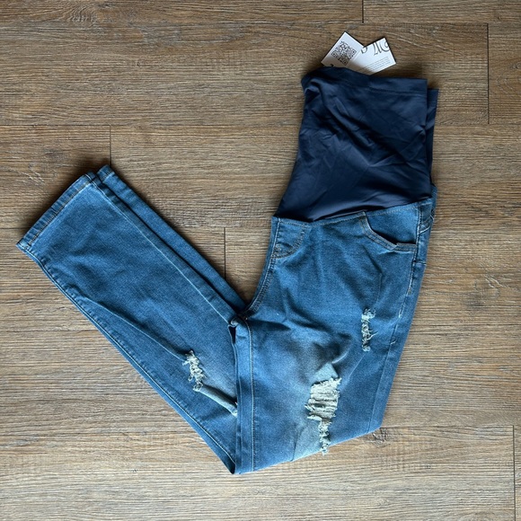 Maacie Maternity Jeans - Picture 6 of 9